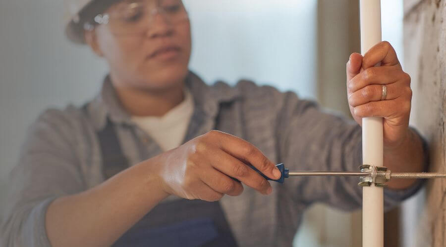 Expert burst pipe repair services in Sweetwater, OK